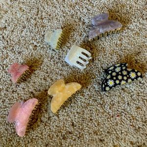 Assorted hair claw clips